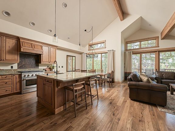 5th image of 10240 Valmont Trl