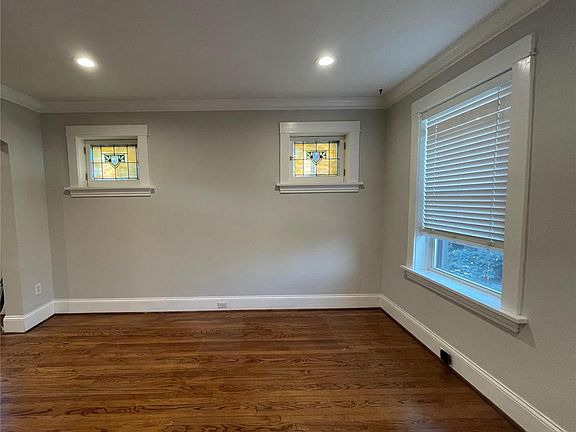 4th image of 2329 Michigan Ave #29A