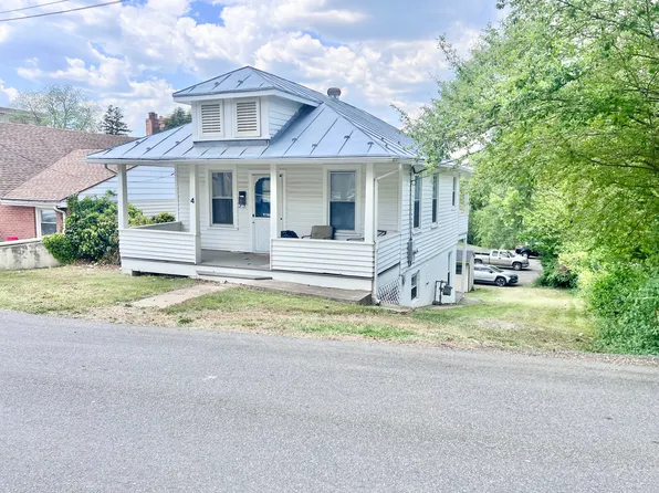 4 Tucker St, Lexington, VA 24450