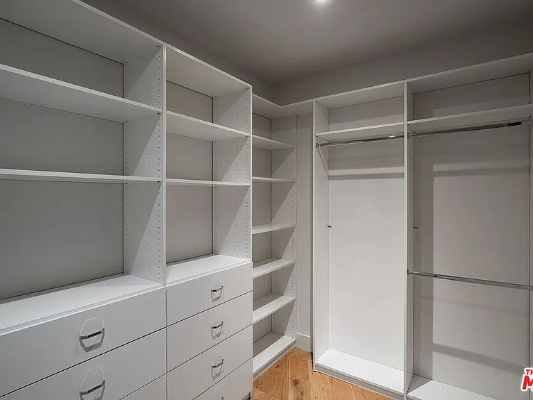 17351 Sunset Blvd #402A — Photo 7