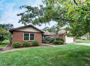 2330 Hunterglen Ct, Dayton, OH 45459