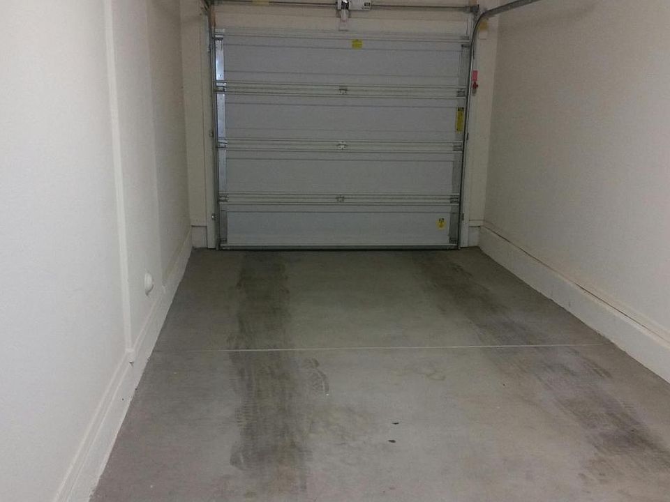 1st image of 344 N 168th Dr