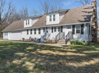 44 Emery Ave, Flemington, NJ 08822