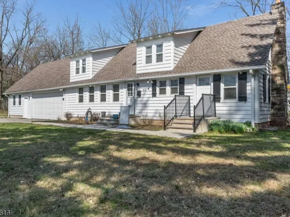 44 Emery Ave, Raritan Twp., NJ 08822