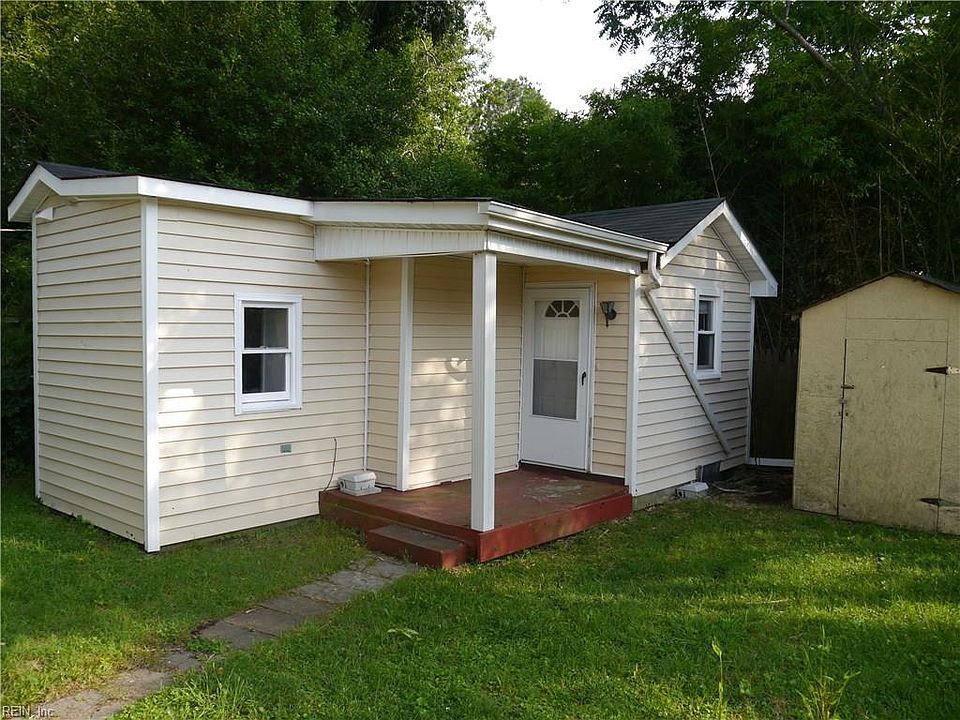 1st image of 1025 Hullview Ave #B