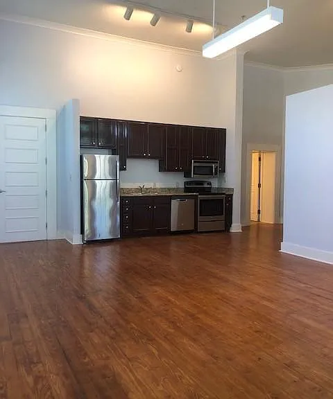715 Sherman St #1 — Photo 7