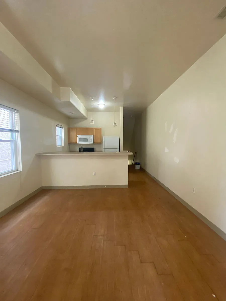 Building Photo - 1840 N 17th St #1B