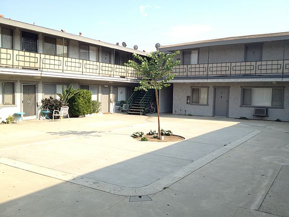 2nd image of 1433 W Stoneridge Ct APT 20