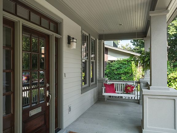 3rd image of 1709 Sweetbriar Ave