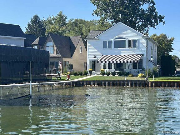 4th image of 3274 Lakeview Dr