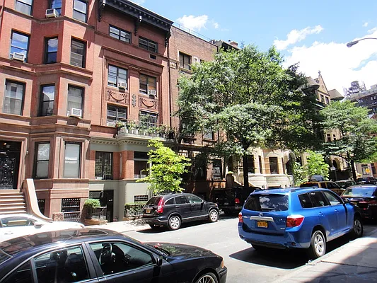 Rented by Balass Ralph, LREB | media 21