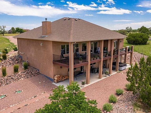 4th image of 102 Yucca Ave