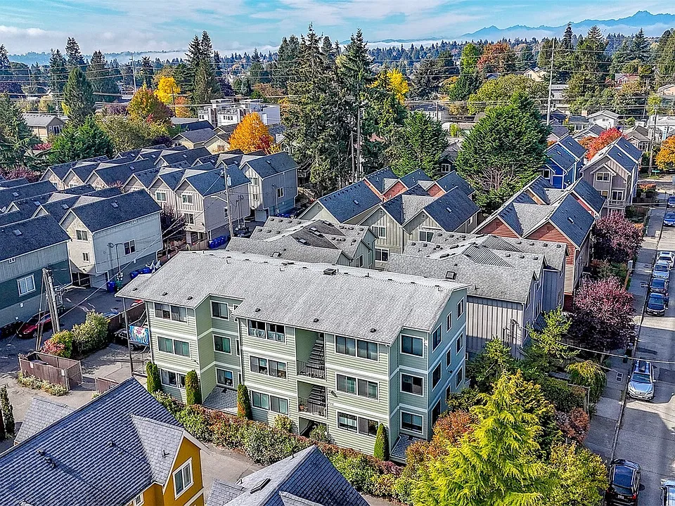 Smoke Tree Condos - 731 N 94th St Seattle WA | Zillow