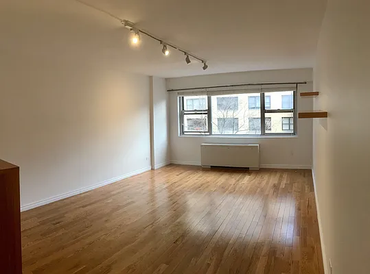 Rented by Sterling Holdings | media 8