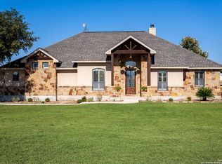 117 ABREGO RUN, Floresville, TX 78114