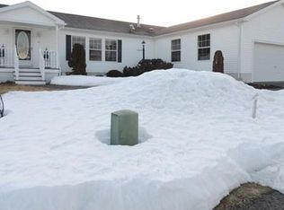 301 Lantern Ln, Middleboro, MA 02346