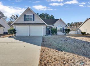 735 Fairfield Cir, Raeford, NC 28376