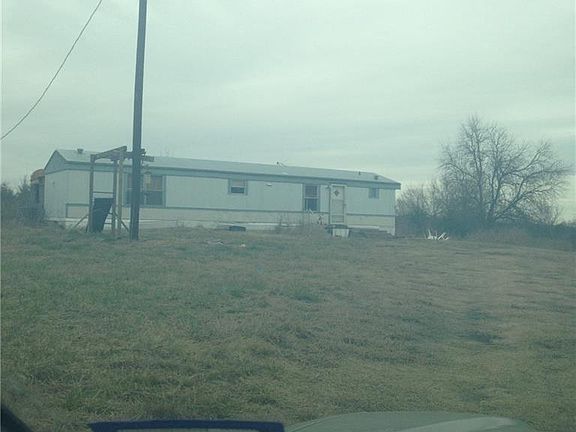 5th image of 958 County Road 2790