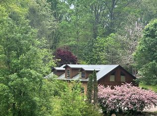 1200 Tennis Court Rd, Blue Ridge, GA 30513