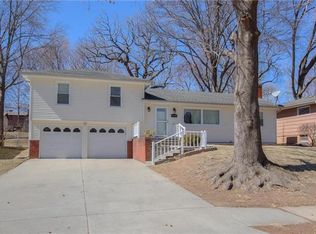 5318 N Virginia Ave, Kansas City, MO 64118