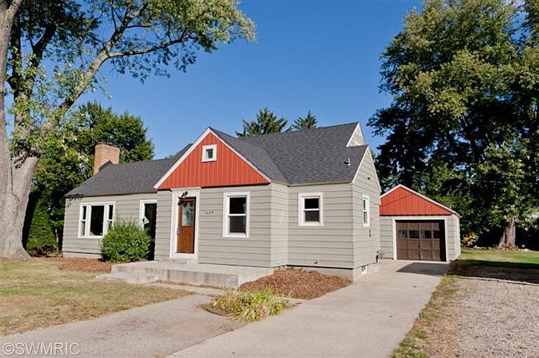 1st image of 639 W 21st St