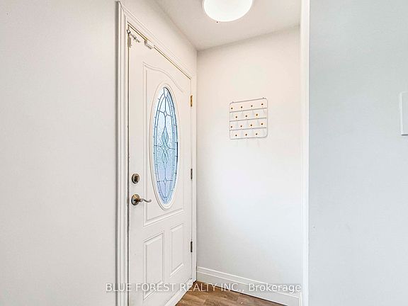 3rd image of 104 Delaware St