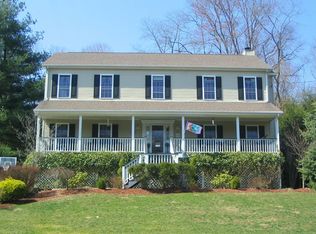 16 Red Mills Rd, Mahopac, NY 10541