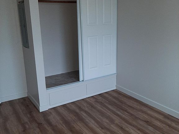 4th image of 4801 121st St SW APT 5