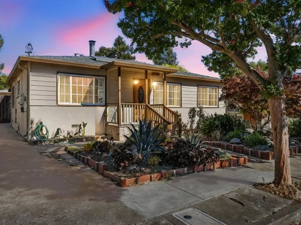 2420 Lomitas Avenue, Santa Rosa, CA 95404