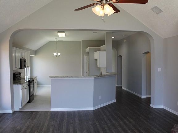 3rd image of 6507 Creek Crossing Ln