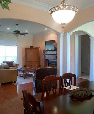 3rd image of 946 Autumnwood Ct