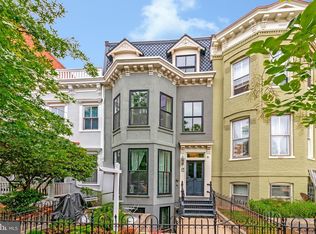 418 Seward Sq SE APT 3, Washington, DC 20003