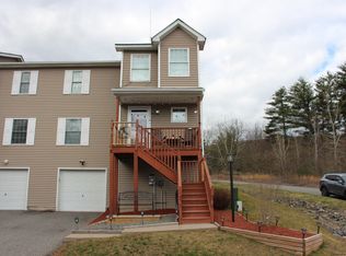 403 Mountain View Ln, Ellenville, NY 12428