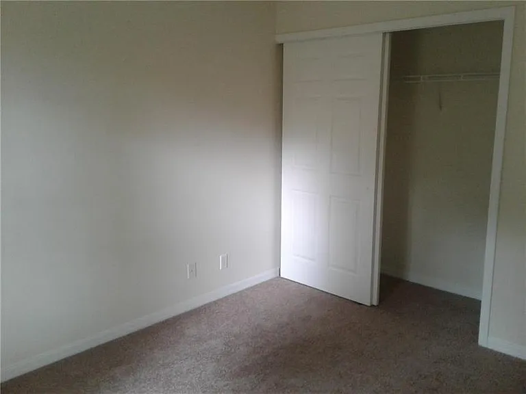 1752 SW Airoso Blvd — Photo 7