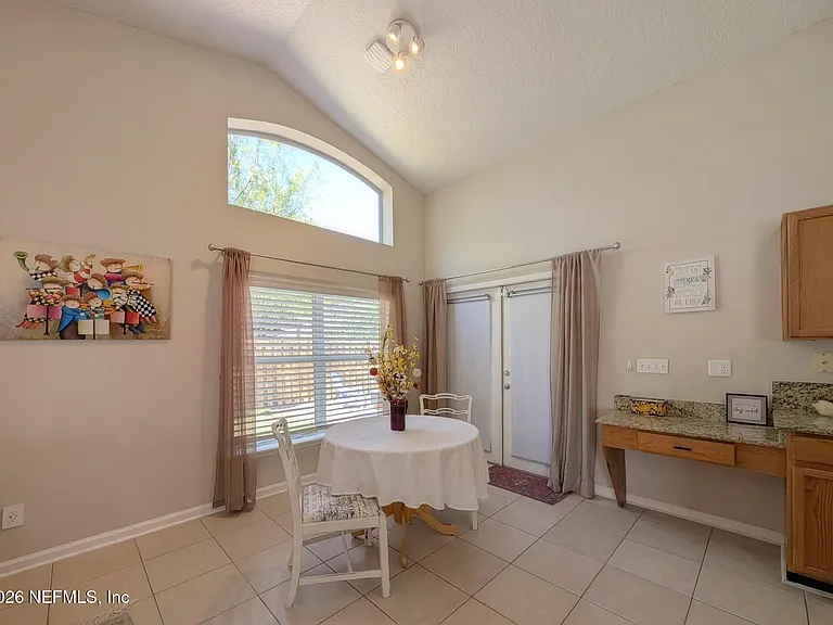 12985 Harborton Dr — Photo 8