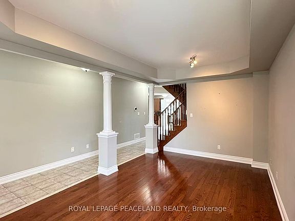 3rd image of 6 Cragg Cres
