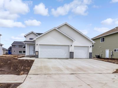 7338 28th St S, Fargo, ND, 58104