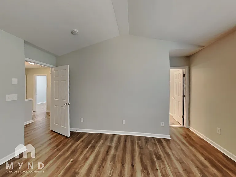 2023 Swimming Hole Cir — Photo 15