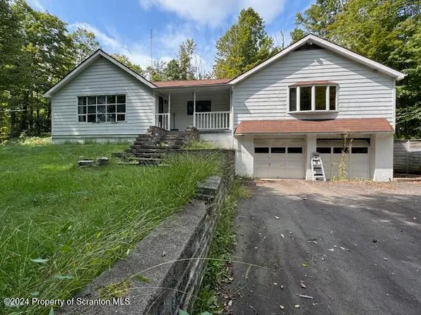 257 Griffin Pond Rd, Clarks Summit, PA 18411