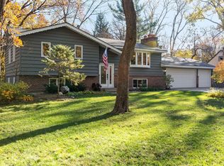 8325 Spring Lake Rd, Mounds View, MN 55112