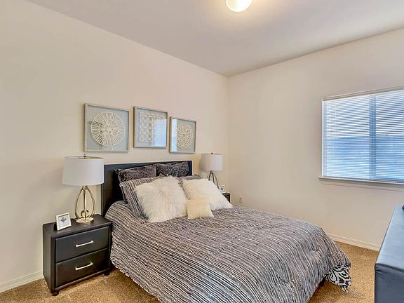 5th image of 13638 Lancashire Dr