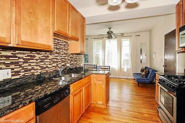 1st image of 2405 N Hamlin Ave #3