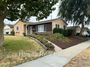1523 W Bonnie Brae Ct, Ontario, CA 91762