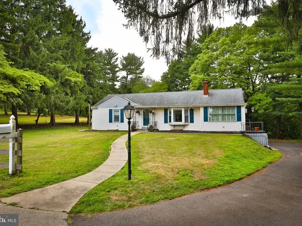 289 Oak St, Collegeville, PA 19426