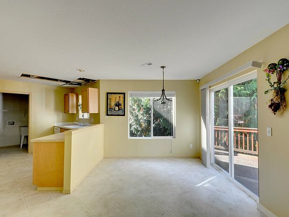 5th image of 11626 57th Ave SE