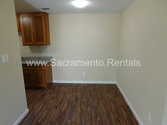 3rd image of 9837 Lincoln Village Dr