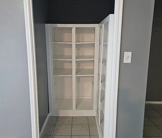 4900 E Culver St #9 — Photo 3