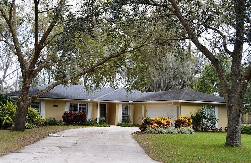 1st image of 411 Valencia Cir