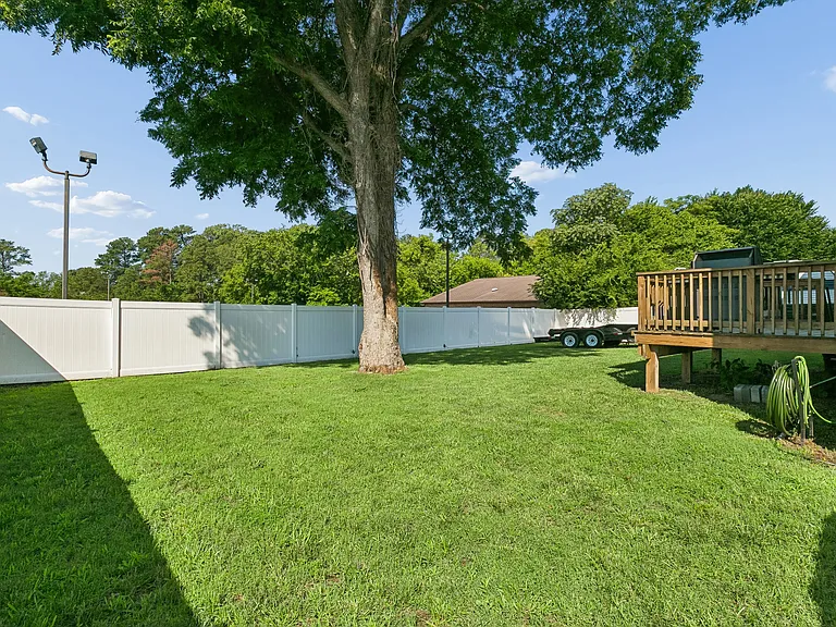 367 Poplar Ave — Photo 52