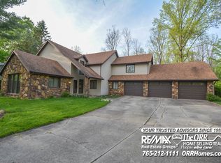 2130 W Pineview Dr, Muncie, IN 47303